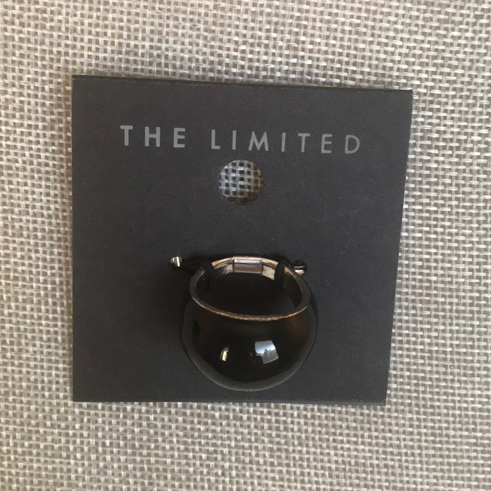 Black Limited ring